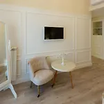 Twins House Bed & Breakfast