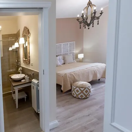 Bed & Breakfast Twins House