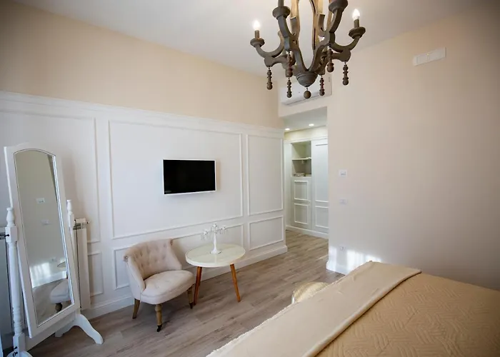 住宿加早餐酒店 Twins House