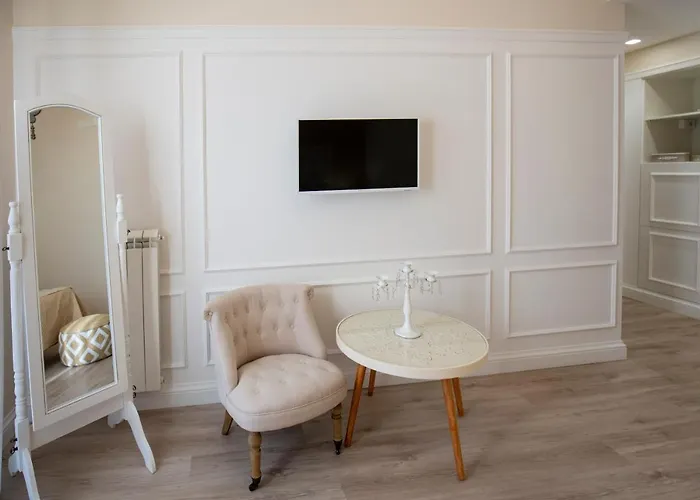 Twins House Bed and Breakfast