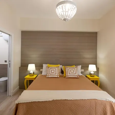 Bed and breakfast Twins House 4*