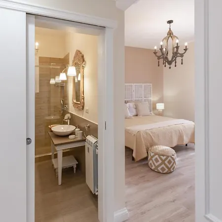 Bed and breakfast Twins House